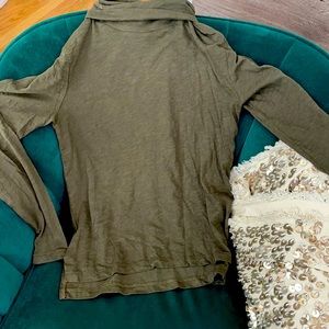Madewell olive green turtle neck
